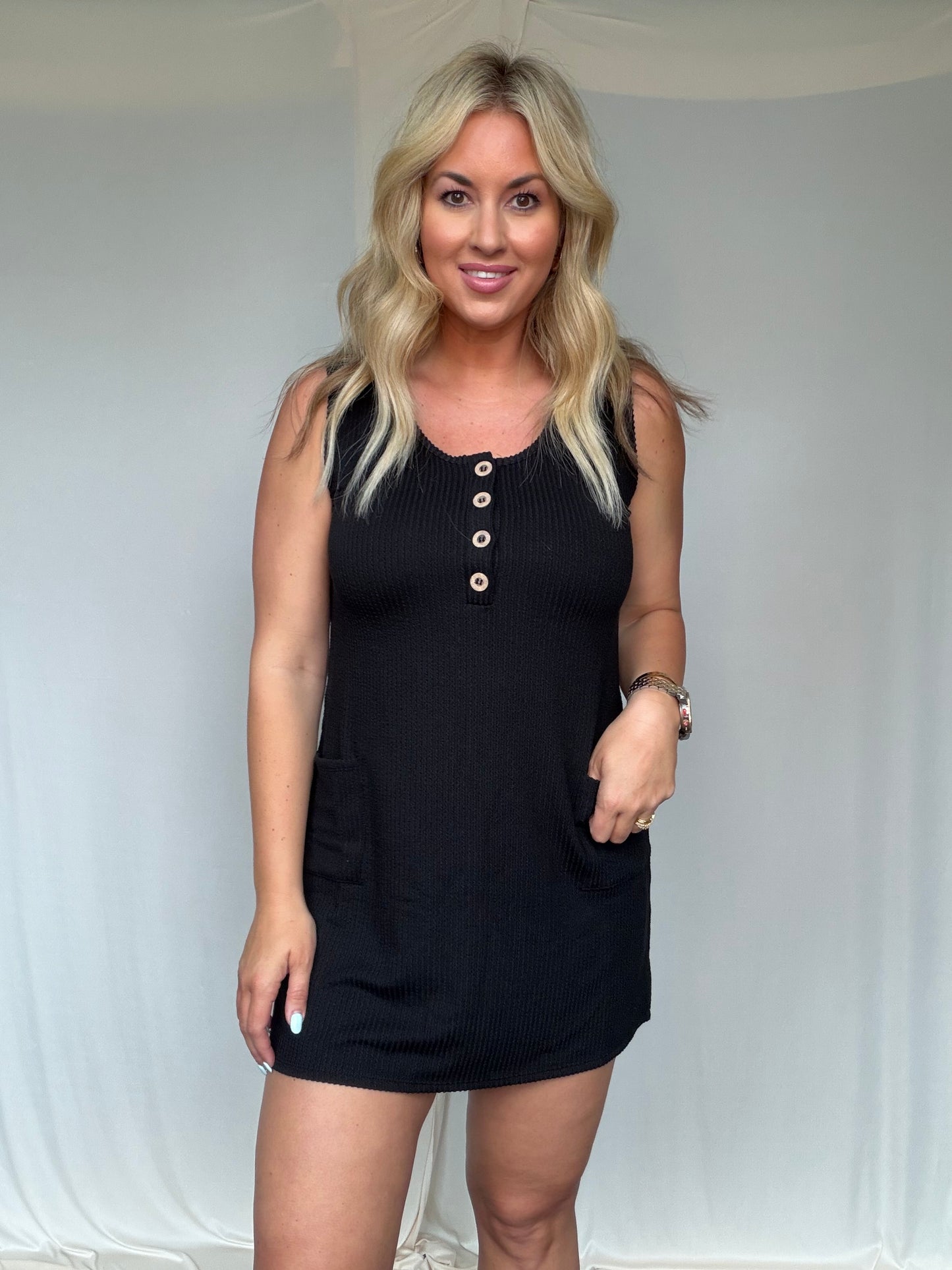 Vivrelle Dress