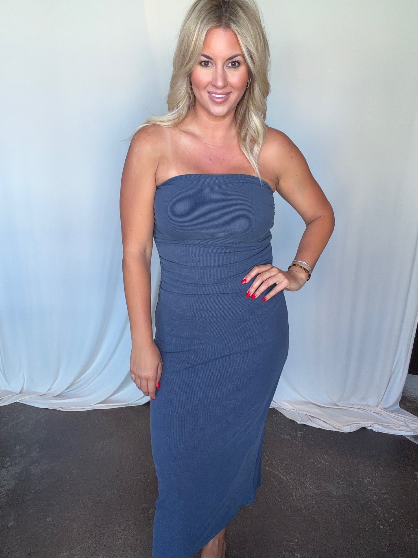 Midway Ribbed Midi Dress