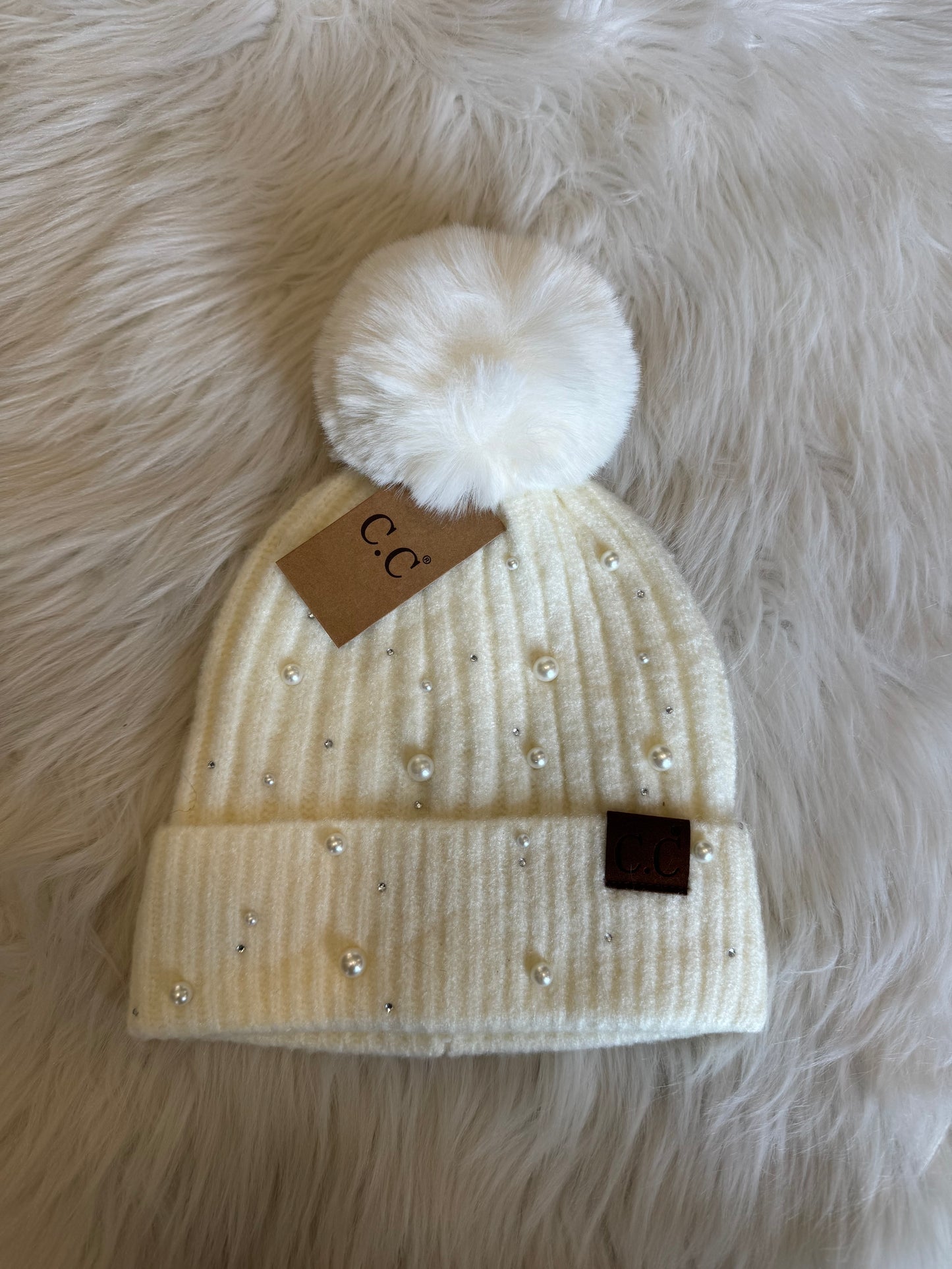 Lady Pearl Pom Beanie