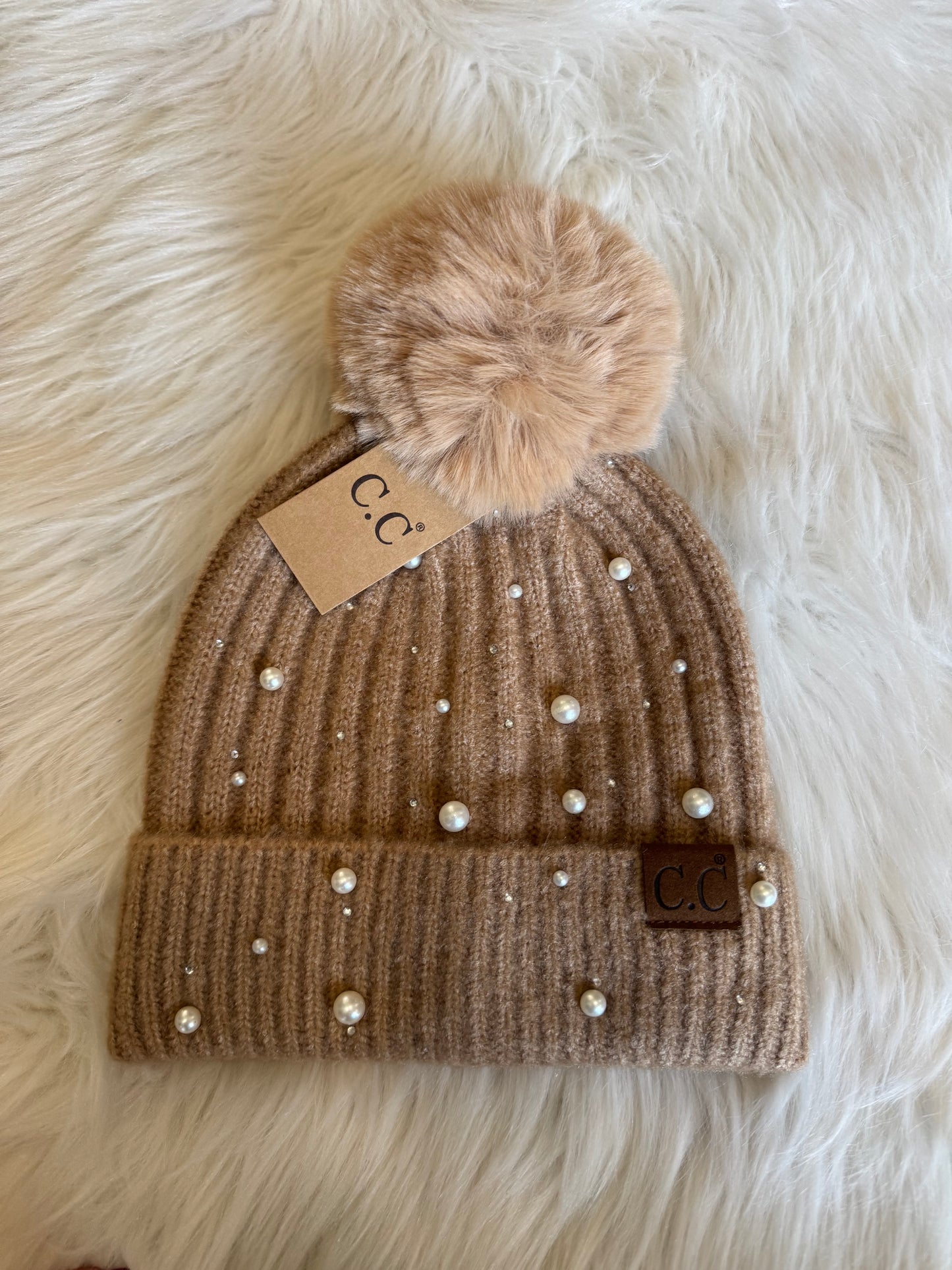 Lady Pearl Pom Beanie