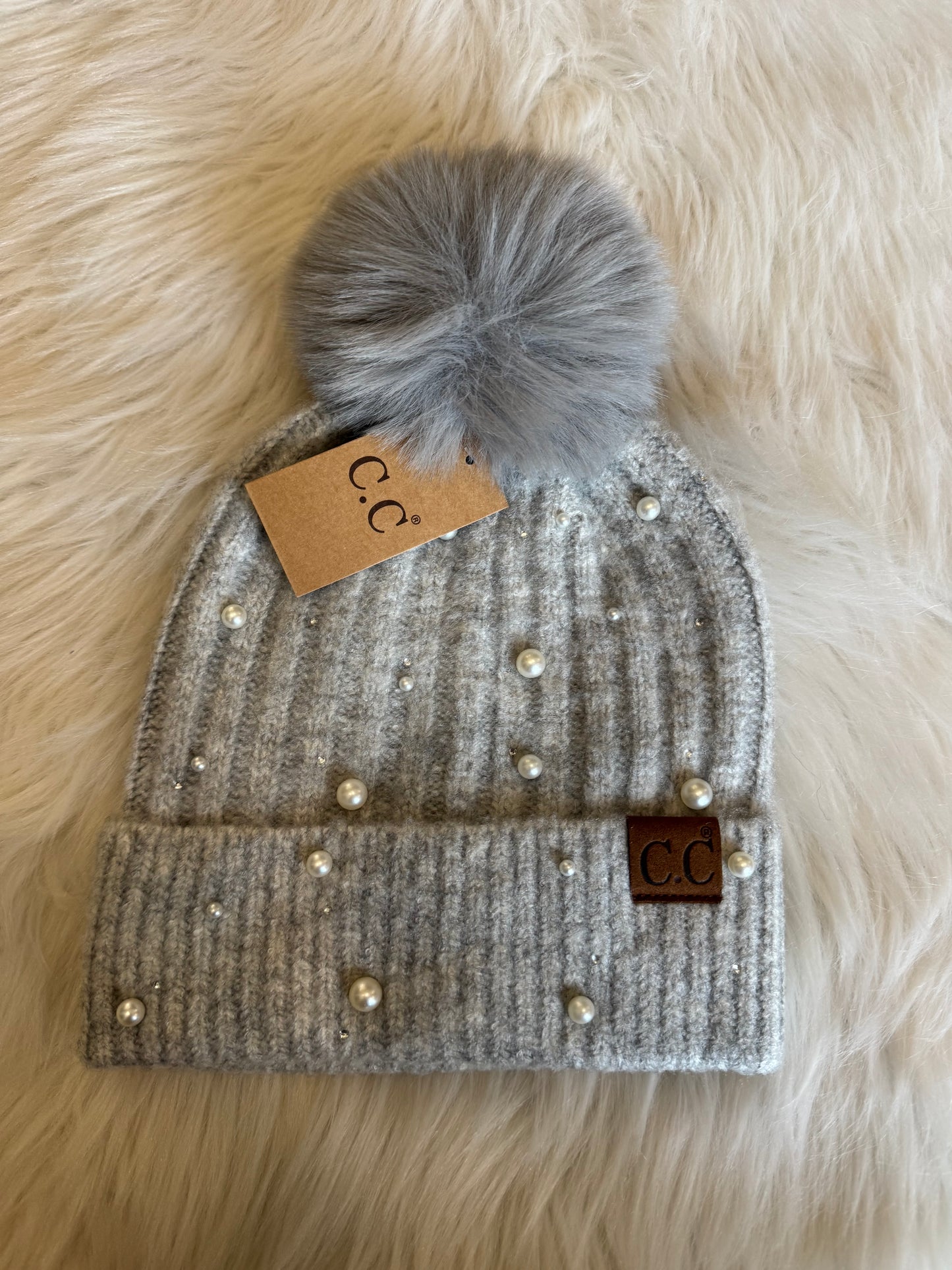 Lady Pearl Pom Beanie