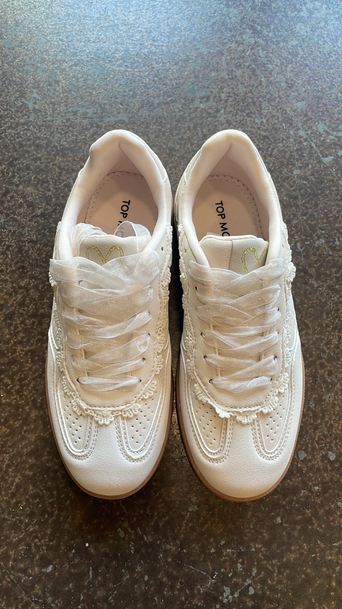 Amelia Sneakers