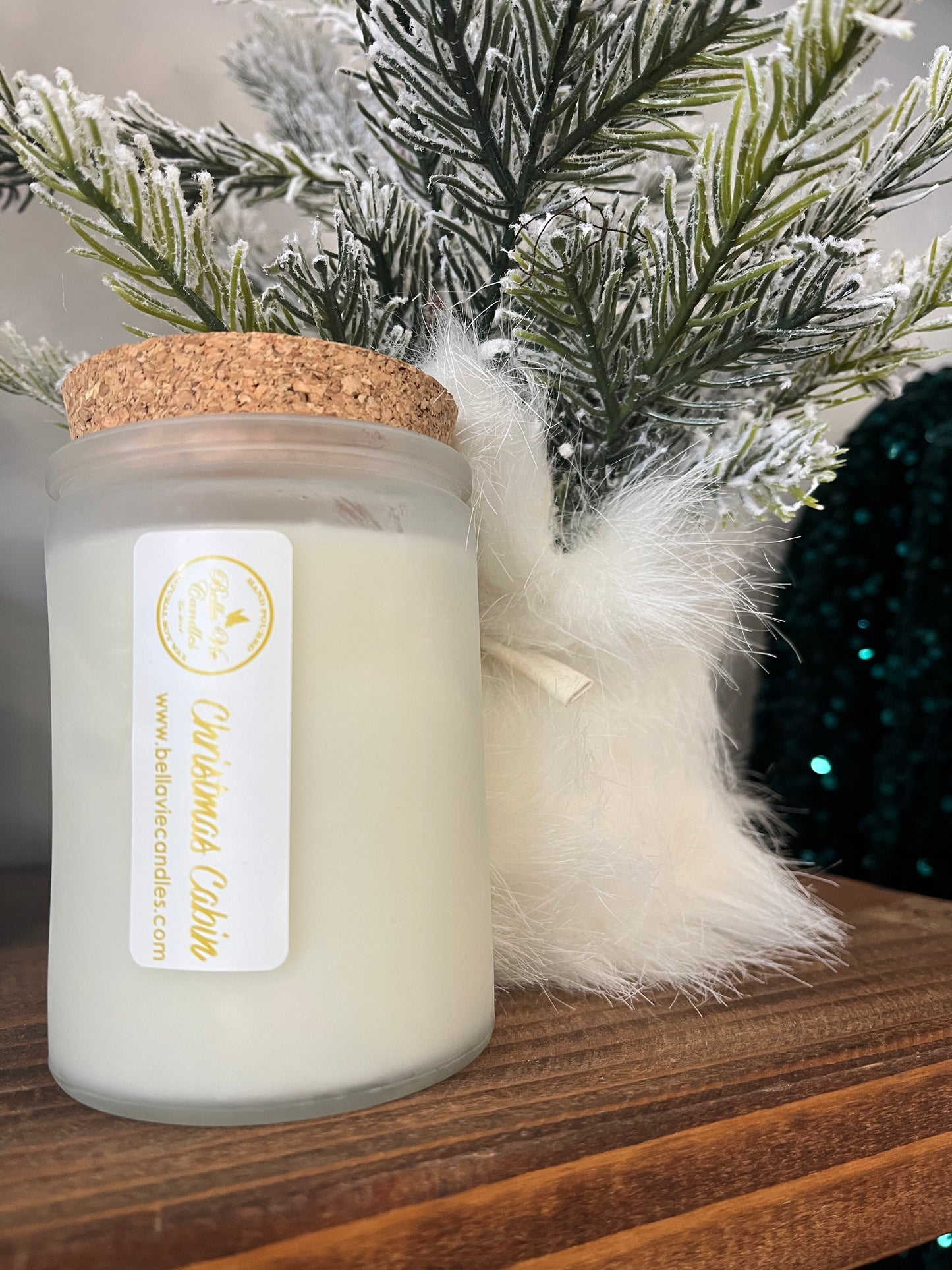 Bella Vie Christmas Cabin Candle